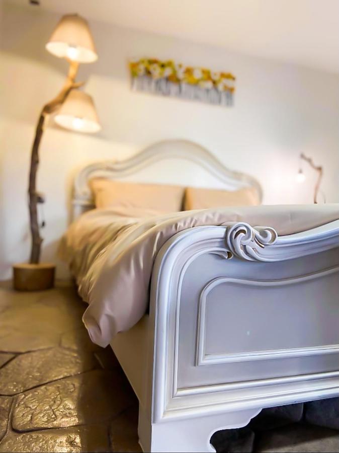 Pistachio Guesthouse, Παραδοσιακός Ξενώνας Vathí Kültér fotó