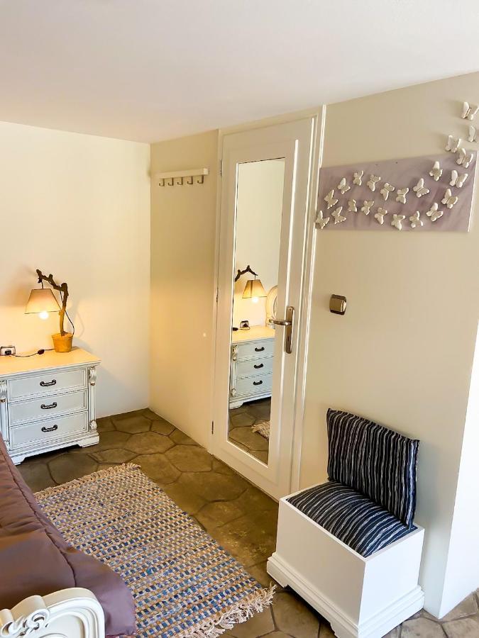 Pistachio Guesthouse, Παραδοσιακός Ξενώνας Vathí Kültér fotó