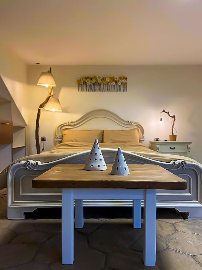 Pistachio Guesthouse, Παραδοσιακός Ξενώνας Vathí Kültér fotó